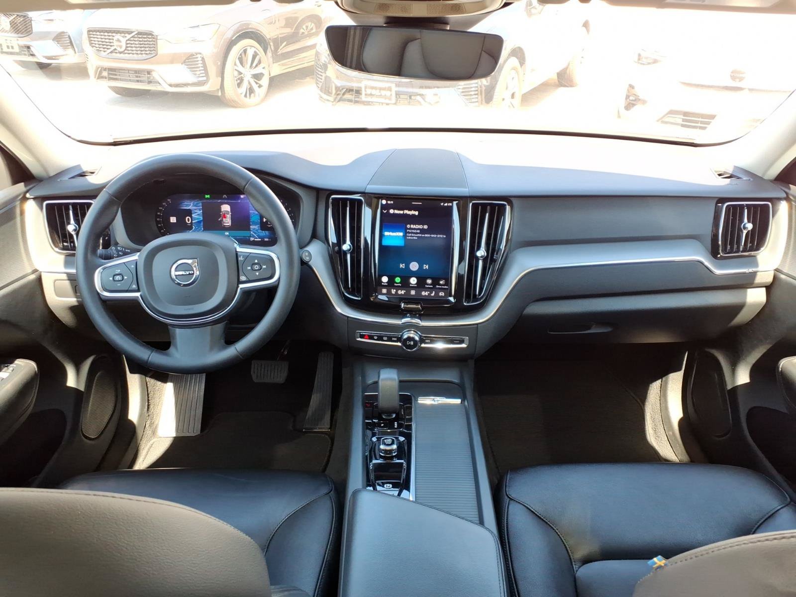 Certified 2023 Volvo XC60 B5 Core w/ Climate Package AWD/4WD image 12