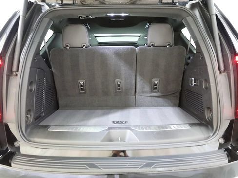 Used 2022 GMC Yukon Denali w/ Advanced Technology Package AWD/4WD image 22