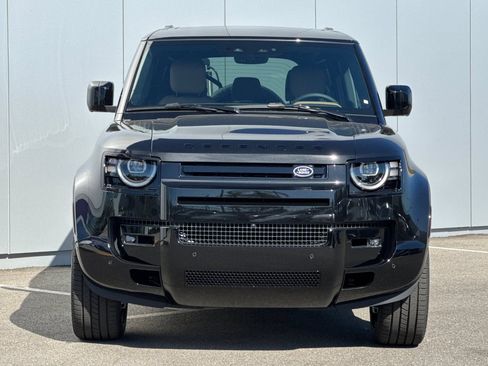 New 2026 Land Rover Defender 110 X-Dynamic SE AWD/4WD image 8