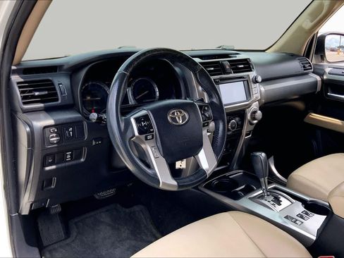 Used 2015 Toyota 4Runner SR5 Premium RWD image 16