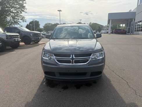 Used 2020 Dodge Journey SE FWD image 2