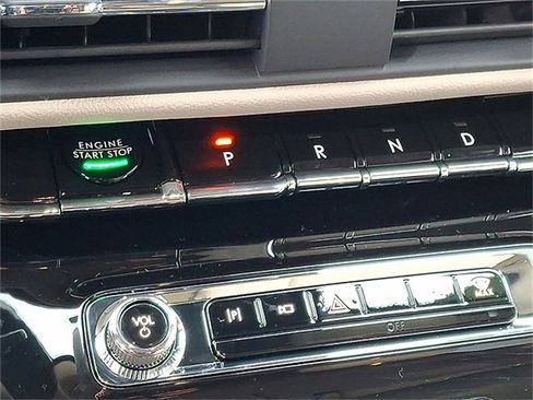 New 2026 Lincoln Corsair Premiere image 7