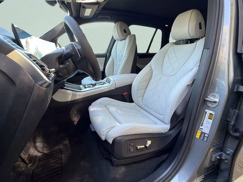 New 2026 BMW X5 xDrive50e w/ M Sport Package image 8