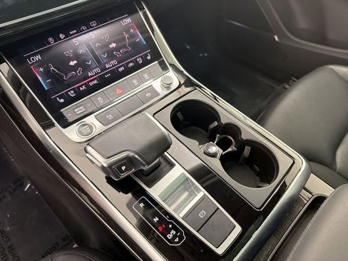 Used 2023 Audi Q7 Premium Plus w/ Premium Plus Package image 21