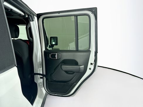 Used 2023 Jeep Gladiator Rubicon w/ Trailer Tow Package image 29