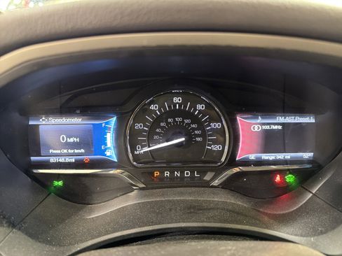 Used 2019 Lincoln MKZ Premiere image 12