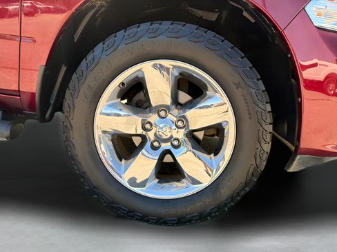 Used 2019 RAM 1500 Express w/ Express Value Package AWD/4WD image 28