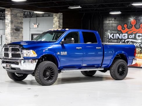 Used 2015 RAM 2500 Tradesman w/ Chrome Appearance Group AWD/4WD image 8