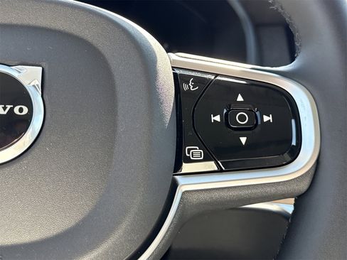 New 2026 Volvo XC90 B5 Plus w/ Protection Package Premier image 24