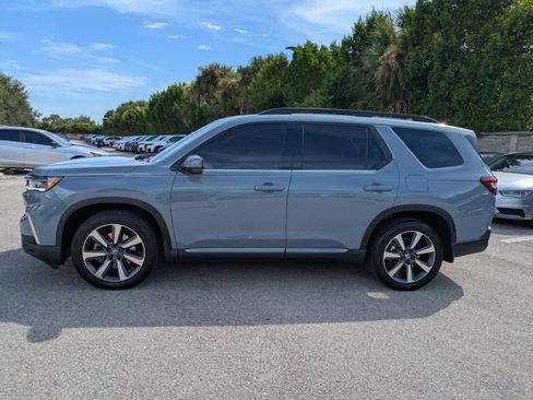 Used 2025 Honda Pilot Elite image 7