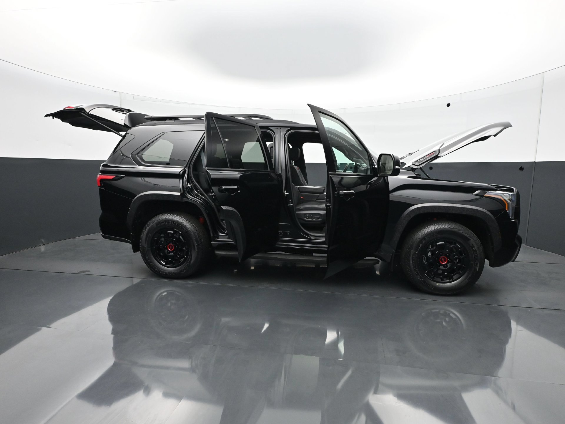 Used 2025 Toyota Sequoia TRD Pro AWD/4WD image 35