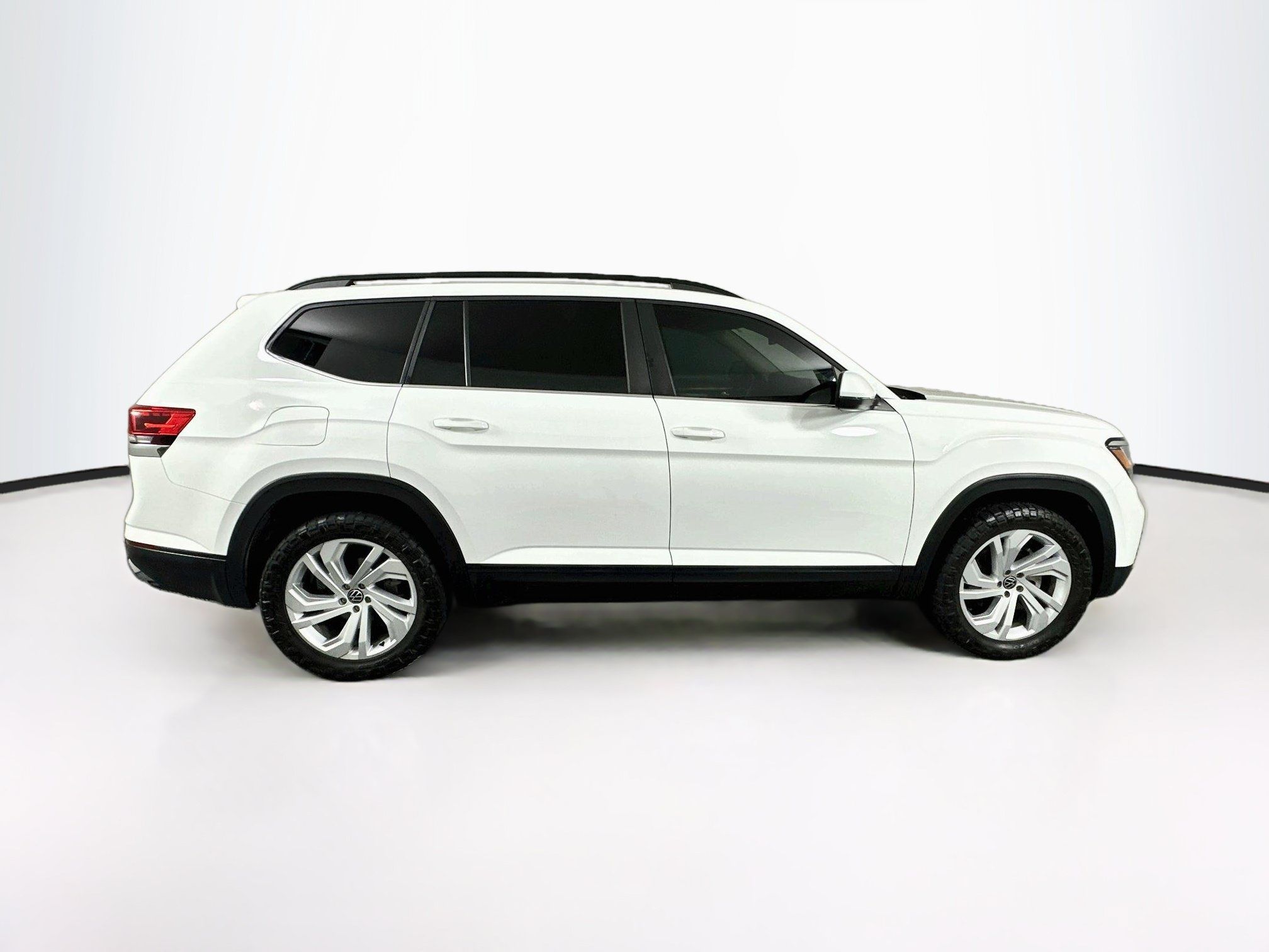 Used 2023 Volkswagen Atlas SE w/ Panoramic Sunroof Package AWD/4WD image 10