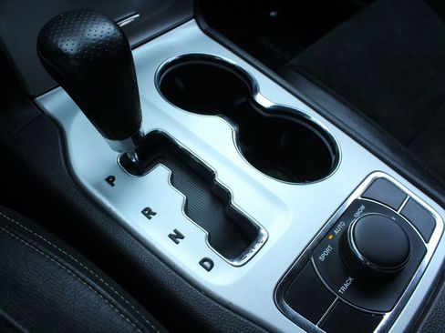 Used 2012 Jeep Grand Cherokee SRT8 AWD/4WD image 32