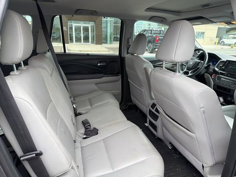 Used 2022 Honda Pilot EX-L image 16