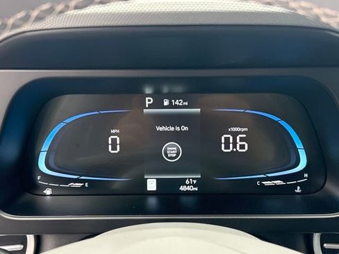 Certified 2025 Hyundai Elantra Sport image 15