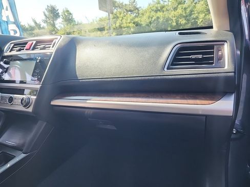 Used 2016 Subaru Outback 2.5i Limited AWD/4WD image 43