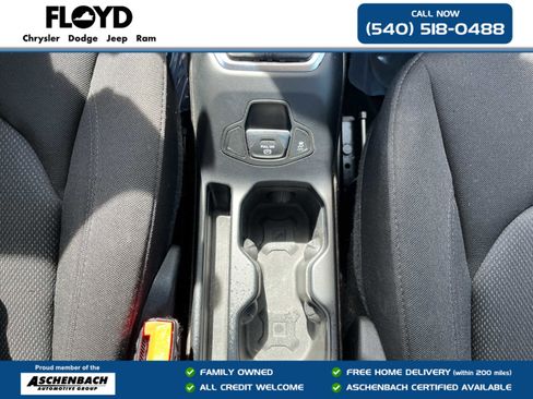 Used 2021 Jeep Renegade Sport image 18