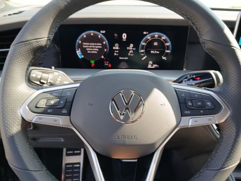New 2026 Volkswagen Tiguan SE R-Line FWD image 14