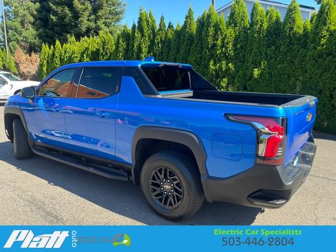 Used 2025 Chevrolet Silverado EV LT AWD/4WD image 6
