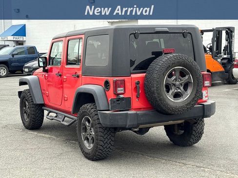 Used 2013 Jeep Wrangler Unlimited Sport image 2