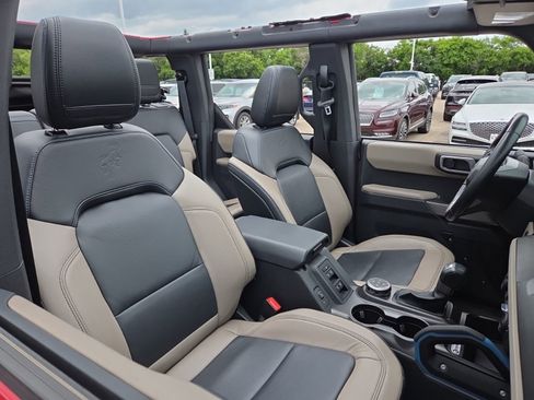 Used 2021 Ford Bronco Wildtrak AWD/4WD image 11