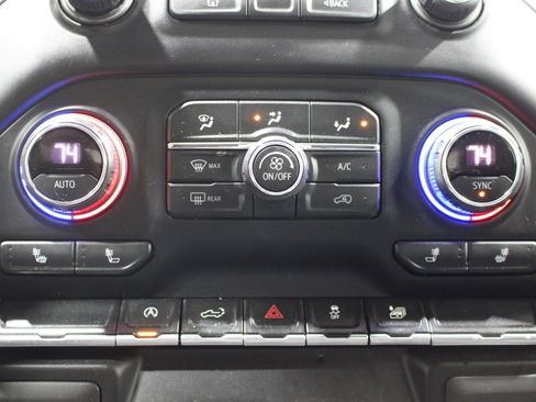 Used 2021 Chevrolet Silverado 1500 RST image 17