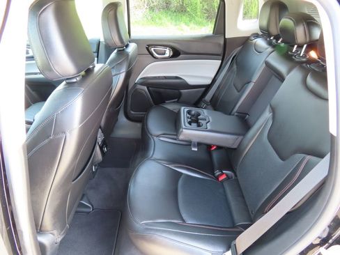 Certified 2022 Jeep Compass Limited AWD/4WD image 25