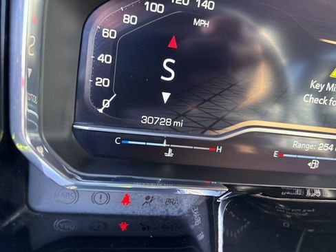 Used 2025 GMC Sierra 1500 SLT image 21