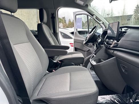 Used 2024 Ford Transit 350 XLT image 32