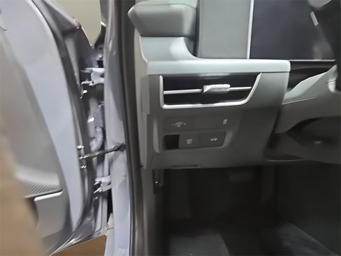 Certified 2025 Hyundai Sonata SEL image 11