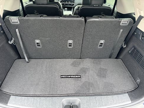 New 2026 Nissan Pathfinder SL AWD/4WD image 16