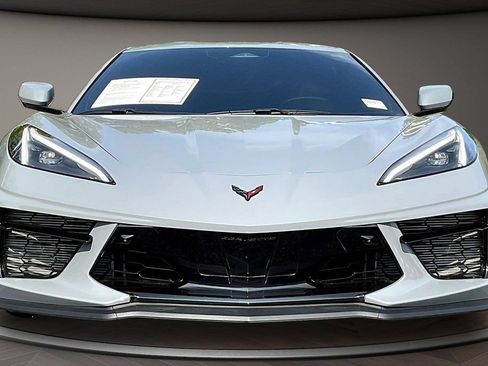Used 2025 Chevrolet Corvette Stingray Preferred Cpe w/ Z51 Performance Package RWD image 2