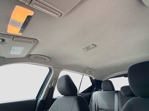 Used 2021 Nissan Kicks SV FWD image 22