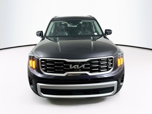 Used 2025 Kia Telluride S FWD image 2