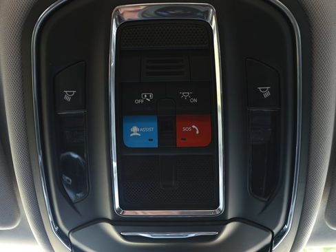 Used 2023 Jeep Grand Cherokee Laredo RWD image 21