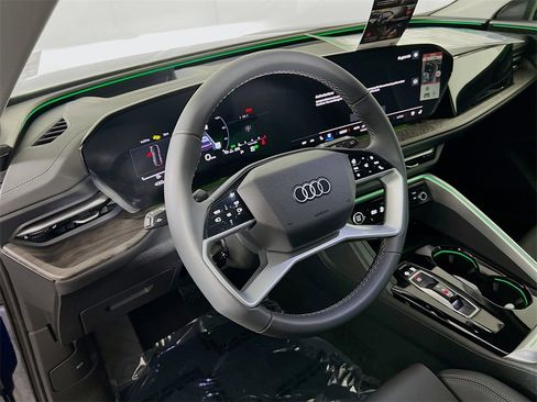 New 2025 Audi Q5 Premium Plus image 9