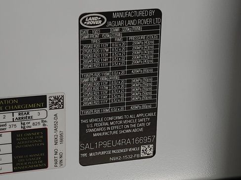 Used 2024 Land Rover Range Rover Sport SE image 44