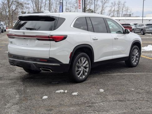 New 2026 Buick Enclave Preferred image 7