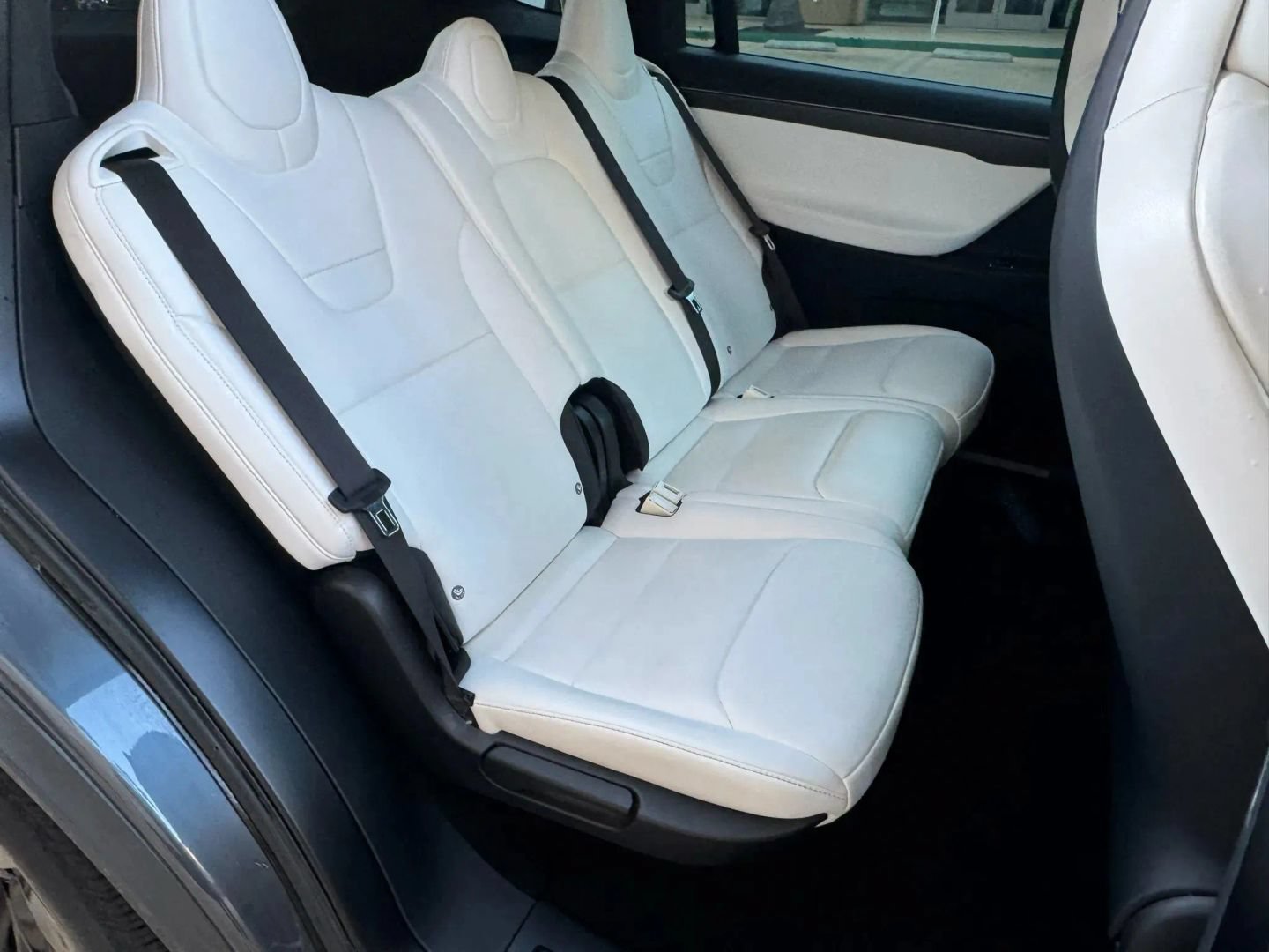 Used 2018 Tesla Model X 100D AWD/4WD image 14