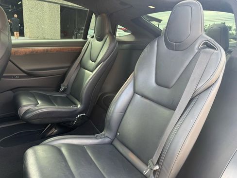 Used 2018 Tesla Model X 100D image 11