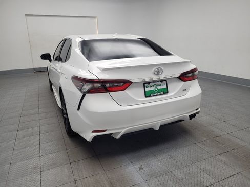 Used 2023 Toyota Camry SE FWD image 6