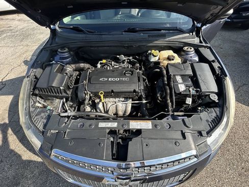Used 2014 Chevrolet Cruze LS FWD image 15
