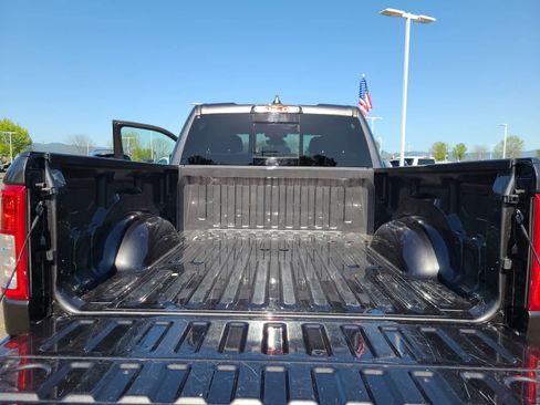 Used 2022 RAM 1500 Big Horn AWD/4WD image 27
