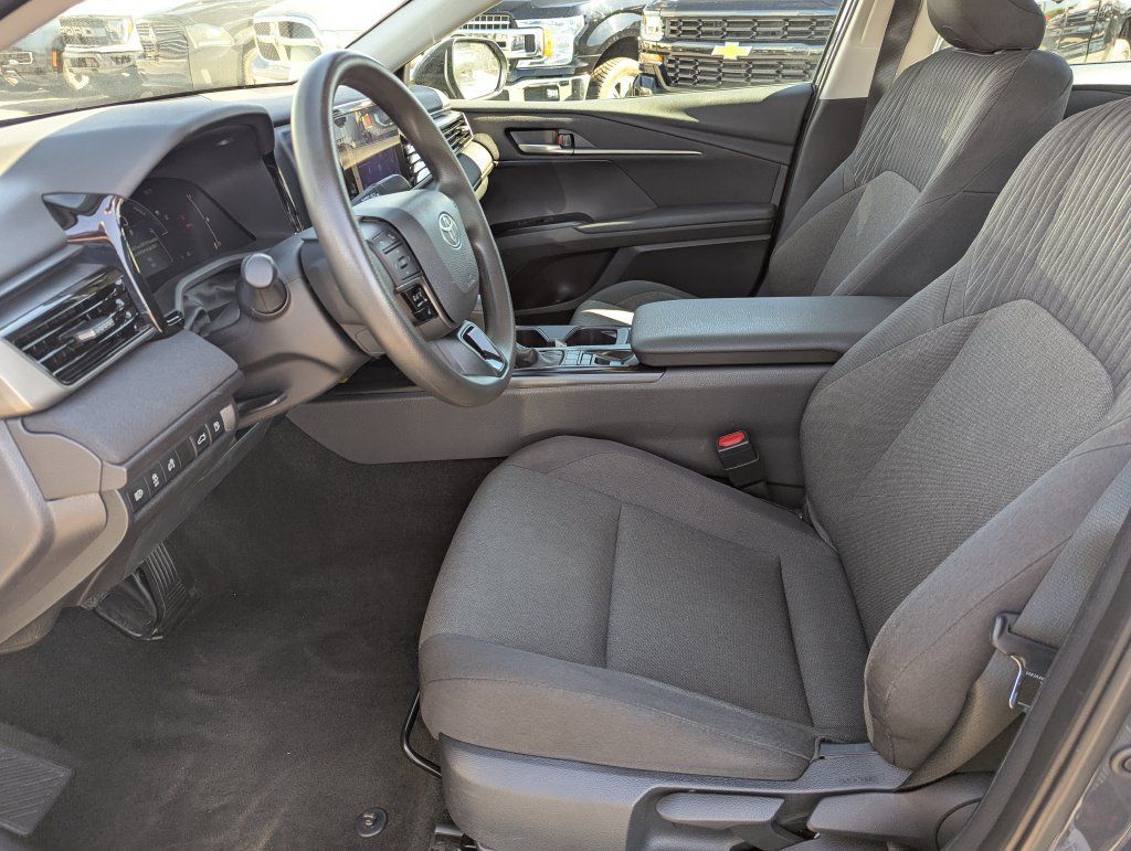 Used 2025 Toyota Camry LE FWD image 24