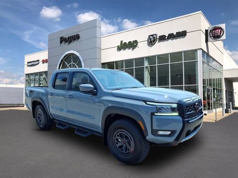 Used 2025 Nissan Frontier PRO-4X AWD/4WD image 1