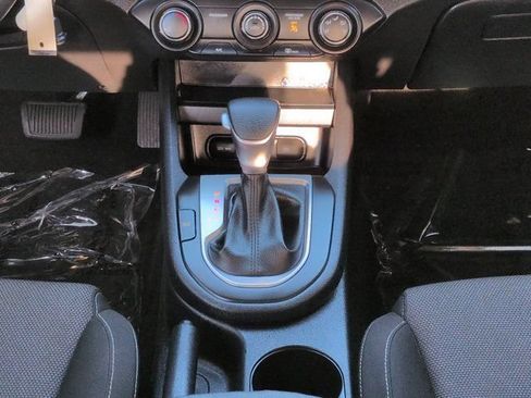Used 2024 Kia Forte LXS FWD image 17