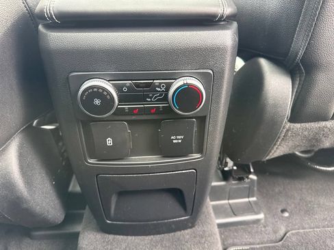 Used 2023 Ford Explorer ST w/ Equipment Group 401A AWD/4WD image 21