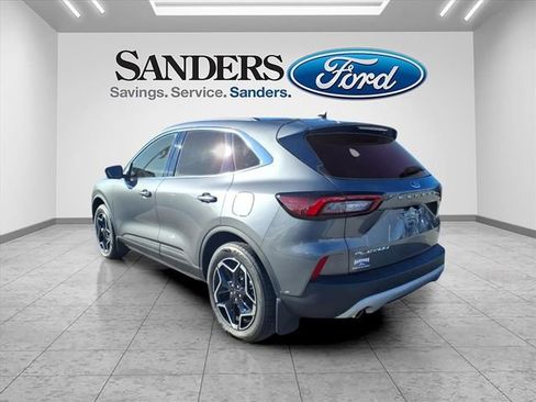 Used 2026 Ford Escape Platinum w/ Premium Technology Package image 4