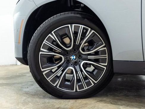 Certified 2025 BMW X3 xDrive30i w/ Premium Package image 28