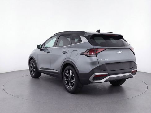 Used 2024 Kia Sportage LX FWD image 6